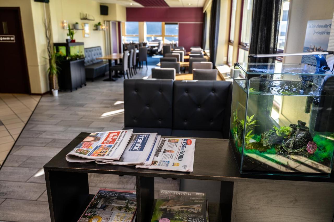 Hotell Maritim Skjervoy Bagian luar foto